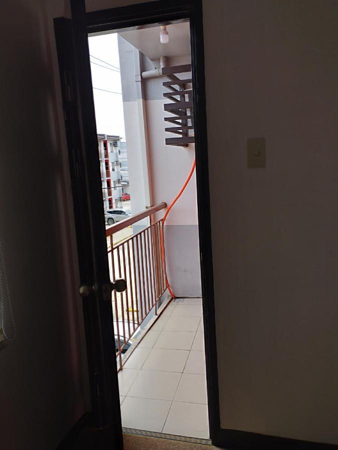 Staycation At Urban Deca Homes Marilao Eksteriør billede